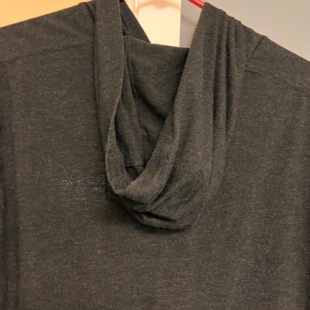 Long sleeve cotton shirt with "Uber" on the front. Has a hood, light material